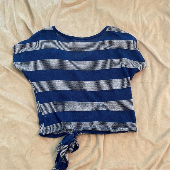Kira Striped Tie Crop Top - Picture 6 of 6